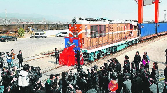 primer transporte ferroviario china españa china madrid convoy 30 contenedores