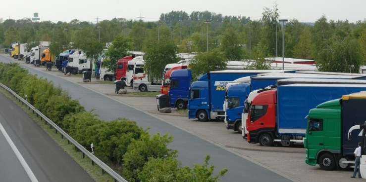 DUMPINGCLAUDIARUMANIA-900x450